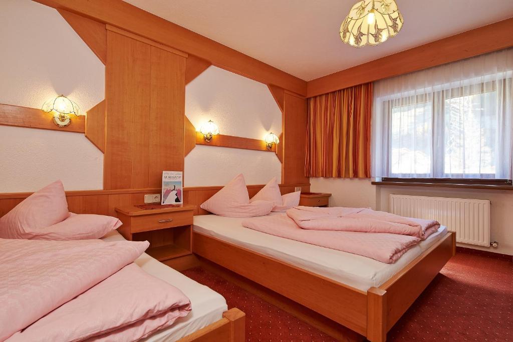 Fremdenpension Alpenruhe Sölden Oda fotoğraf